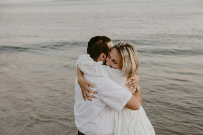 Things Healthy Couples Do Differently in Relationships